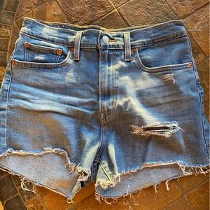 Levi’s hi rise short shorts